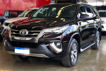 HILUX SW4
