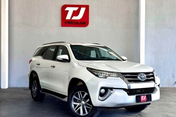 HILUX SW4