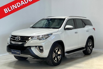 HILUX SW4