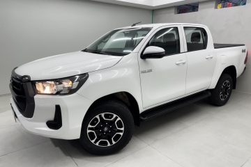 HILUX