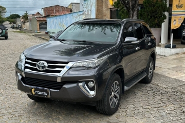 HILUX SW4