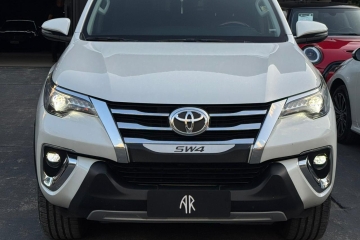 HILUX SW4