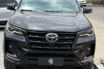 HILUX SW4