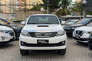 HILUX SW4