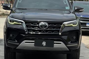 HILUX SW4