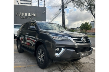 HILUX SW4