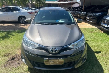 Yaris Xs Connect Sedan