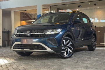 T-CROSS