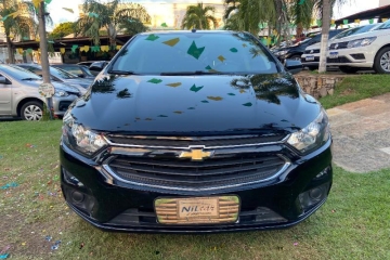 Onix Hatch Lt
