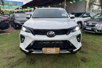 Hilux SW4 Diamond