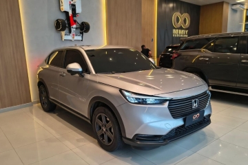 HR-V