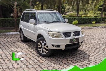 PAJERO TR4