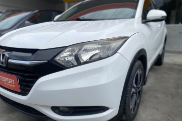HR-V