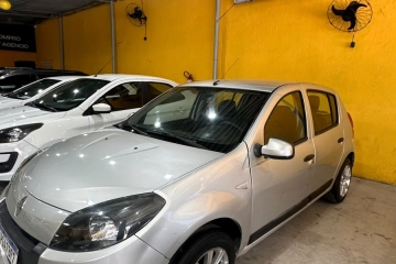 SANDERO