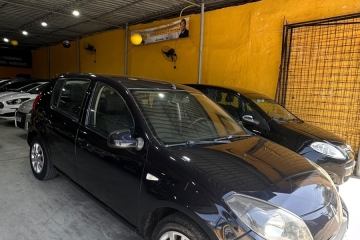 SANDERO