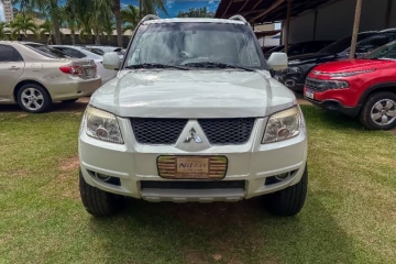 PAJERO TR4