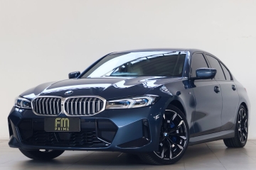 320i