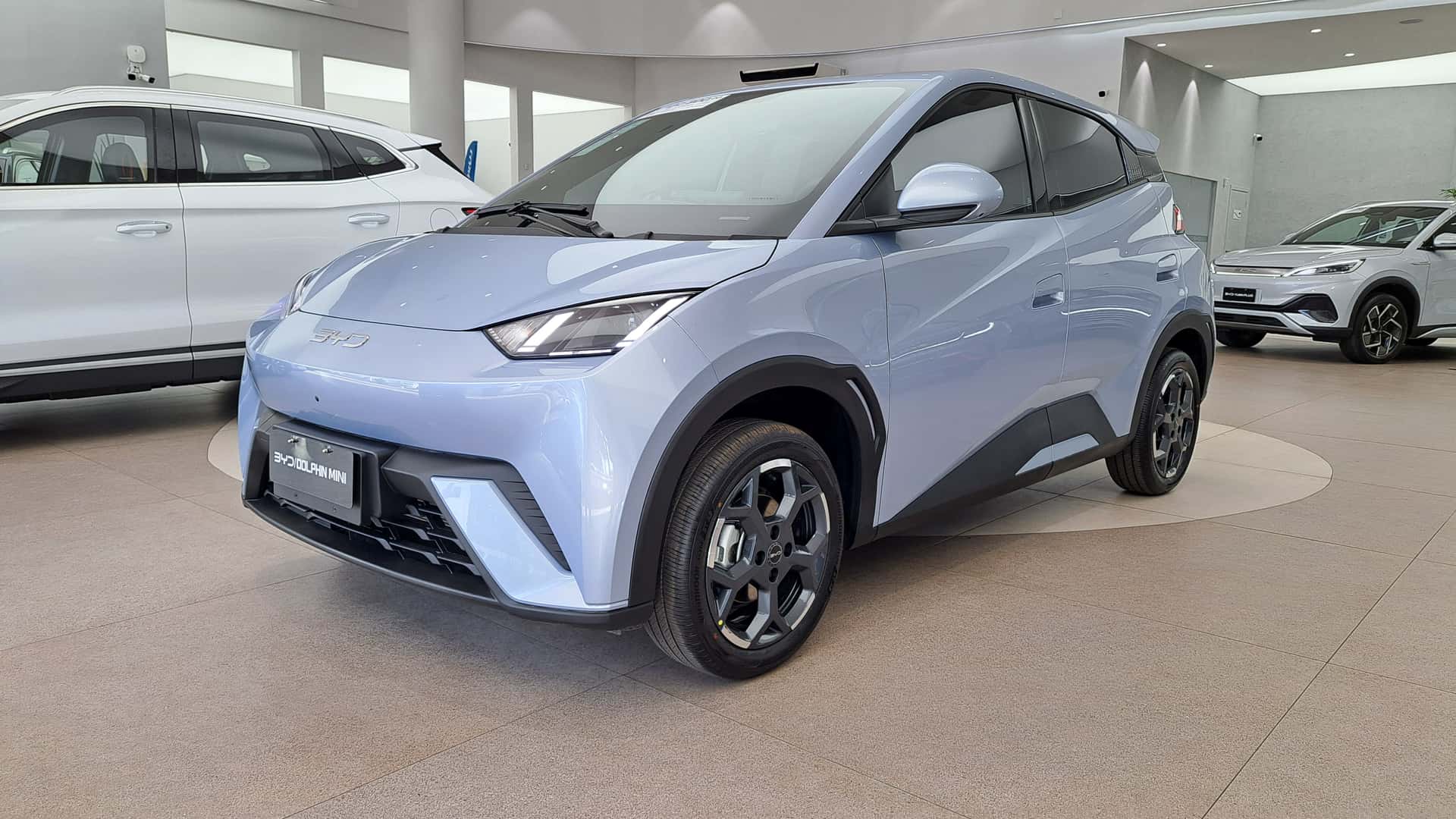 Vendas de carros disparam no Brasil — mas chinesas mudam o jogo e derrubam gigantes