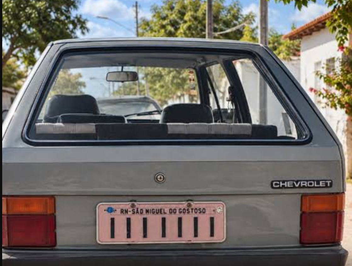 Chevette 1985 do RN chama atenção com placa