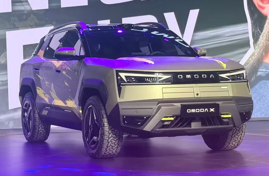 Omoda X aposta em visual de Megazord e visão noturna